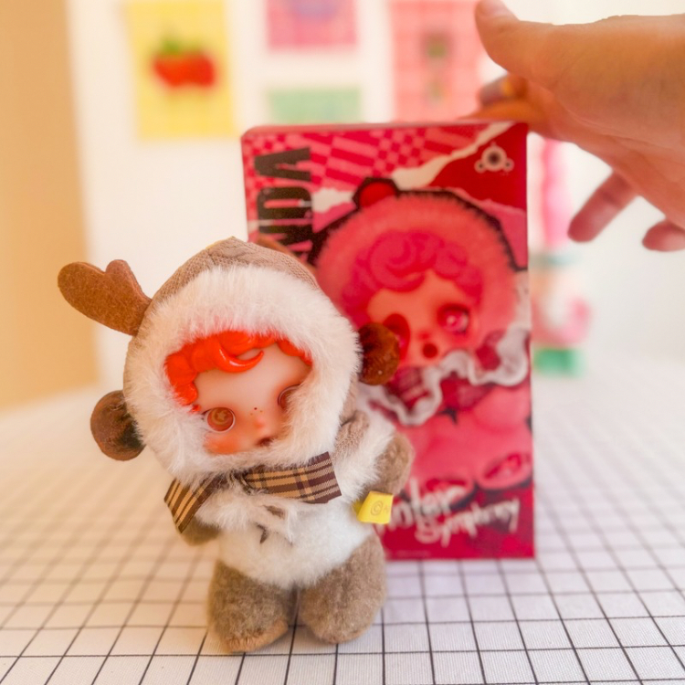 Surprising_pop_mart_skull_panda2 عروسک اسکول پاندا سوپرایزی بلایند باکس
